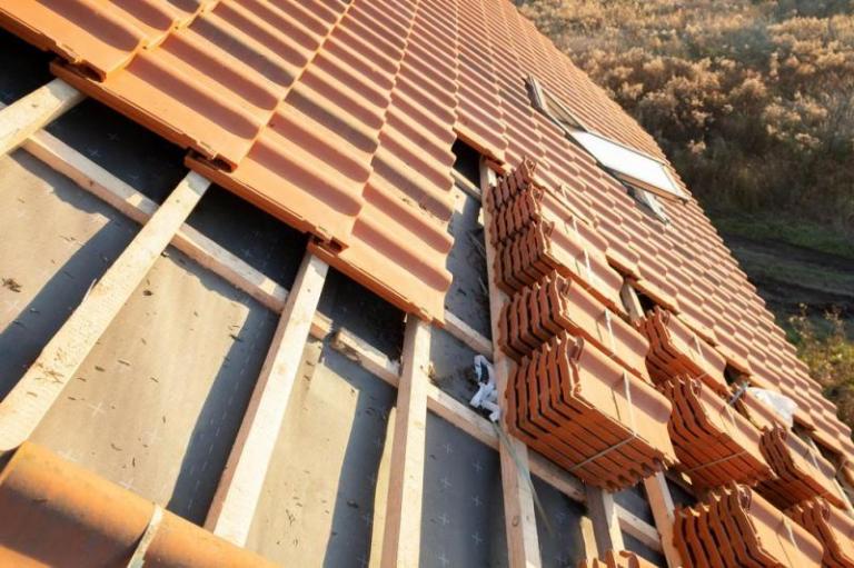 Quand faut-il réparer sa toiture à Kaltenhouse ?